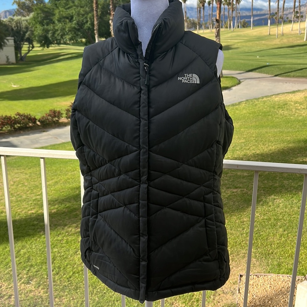 The Northface black Heathered 550 down Vest sz Large - Picture 2 of 11